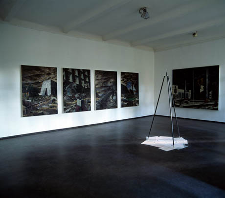 Statt Stativ  • Instead of Tripod - Galerie Kapinos, Berlin, 2004